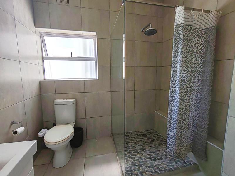 To Let 2 Bedroom Property for Rent in Claremont Western Cape